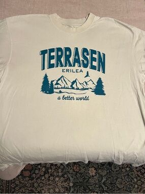 Throne of Glass Terrasen Graphic Tee